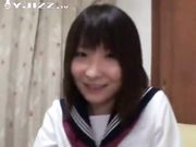 清纯女学生被我灌醉后带到家中操醒了