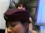 绝美身材空姐展现一流服务最后被内射