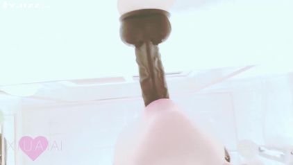 马桶盖上秀口活紫薇稀毛逼喷水