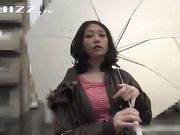 冒着狂风大雨出来约到的极品嫩妹 真值得