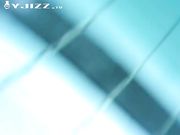 泳池偷拍美女游泳 完了再去更衣室偷拍美女洗澡