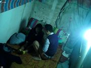 棚户区站街女暗拍大哥你真装逼来这不好好消费忙着玩手机