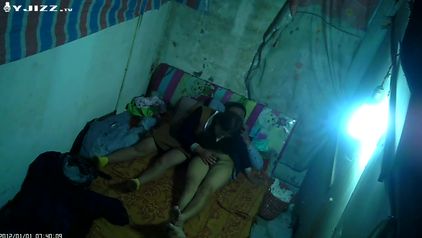 棚户区站街女暗拍大哥你真装逼来这不好好消费忙着玩手机