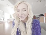 被又粗又硬鸡巴射一脸浓精的金发美人