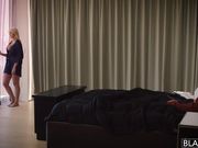 极品优雅人妻一身白丝丰满好身材让人一看就忍不住想插进去