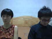 对白搞笑淫荡剧情演绎邋遢眼镜导演采访想当演员外表清纯短发美女小姐