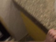 直接在卫生间搞起到潮喷回床上干继续喷