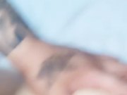 萌妹子被纹身哥各种玩逼道具抽插扩阴器菊花都爆了特写骚逼