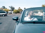 剧情好片 一家四口开车外出兜风第三季