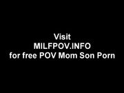 趁哥哥在洗澡对着嫂子来一炮