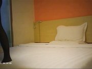 用鸭王本色征服35岁健身房美少妇草到人家受不了爆粗口