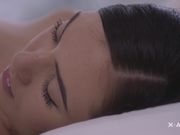 高质量颜值不错的丰腴妹子床上风情很心动看了就要硬想搞