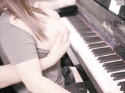 『巨乳钢琴女神的呻吟』钢琴前爆操巨乳学妹