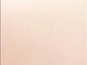 女主播假扮站街妹路边绿化带搭讪年轻小伙到钟点房开房