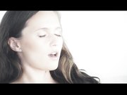 美女模特克鲁兹勾引光头男啪啪啪呻吟声销魂