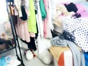 刚认识不久的骚女友约我到她租的小房子里打炮