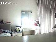 360度水滴摄像头偷拍年期夫妻居家做爱