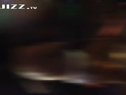 约2朋友和美女同事一起在KTV包房唱K操B 服务员突然进来说:不能玩这个 这是违法的!