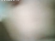 家中约炮楼上刚毕业小妹妹 插得太狠直喊疼