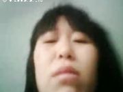 家中约炮楼上刚毕业小妹妹 插得太狠直喊疼