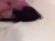 场面震撼闺蜜和老公宾馆滚床单被堵 男的拼死护情人有点让人感动