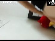 口活超棒的吊钟乳骚女 帮顾客吸完再观音坐莲直接爽上天