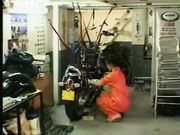 趁老板不在 和白嫩老板娘在店里激情偷情操逼