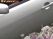 路边偷拍别人激情的车震