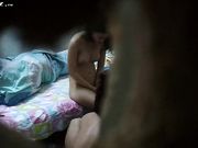 隔壁合租小情侣家中打炮动静大 全程都被我拍下来 女的奶子好小