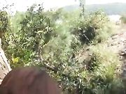 野战真刺激 初次在小树林操豹纹短裙大屁股女友