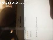 大奶已婚小骚妇勾引单男去她家玩捆绑 床单上都是淫液