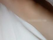 约炮淫骚美少妇酒店啪啪兵哥实战龙哥在旁边搞笑解说貌似还雇了专门摄影的