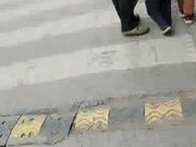 《户外嫖妓偷拍第一人》伟哥100元嫖农村站街女在简陋的平房啪啪