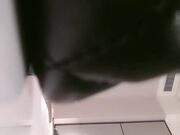 进屋就被强行拉掉裤子不洗澡强迫口交,干逼时男说：你的逼比你脸蛋都好看