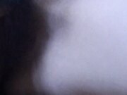 两个猥琐男套路服装店漂亮老板娘 被灌得烂醉如泥呼呼大睡带回住所 俩人为所欲为