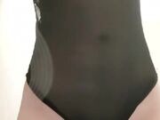 性瘾比较大的瑞雯露脸与小哥哥酒店激情啪啪，自己揉捏奶子