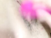 大奶子少妇露脸颜值很高一对巨乳就够玩半年，这奶子晃的眼晕吃起来她不香吗