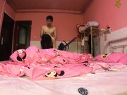 大学生情侣日常做爱自拍妹子身材性感大长腿黑丝过膝袜足交打炮