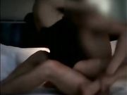 混血哥微信约某院校舞蹈系大一极品嫩妹开房 害羞学妹玩手机时拉过来衣服没脱完直接操了