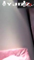 手机直播丰满巨乳美女主播闪现小秀无毛肥逼