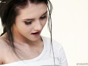 漂亮的混血白虎妹和大屌男友居家激情打炮 有剧情