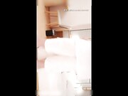 迷人的大二学妹身材非常不错宾馆跟炮友啪啪