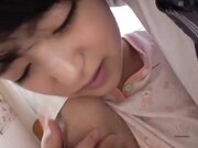 「拜託不要…」喜欢妻子带来的女儿持续恶作剧_ (3)