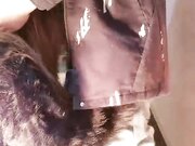 牛仔短裤少妇和炮友楼道激情啪啪 撩起短裤抬腿侧入大力猛操