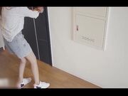 女贼偷东西被抓屋主用性私刑欲求不满第二天还想接着干