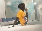 留学生黑人小哥约嫖卖淫女偷拍又一个杯具收场牛仔裤妹子受不了大黑大屌不让干了