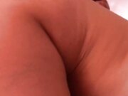 大眼睛清纯外表漂亮妹子与热恋男友激情造爱肉棒吃的津津有味