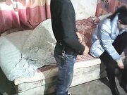 2020年某小区出租房离异漂亮美少妇生意好的不得了连续接了不同年龄段的嫖客