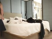 00后小仙女软萌乖巧，苗条精致被大屌猛男沙发上肆意蹂躏