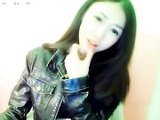 一刷礼物立马脱的美女主播 每晚都能被脱光光然后开始自插